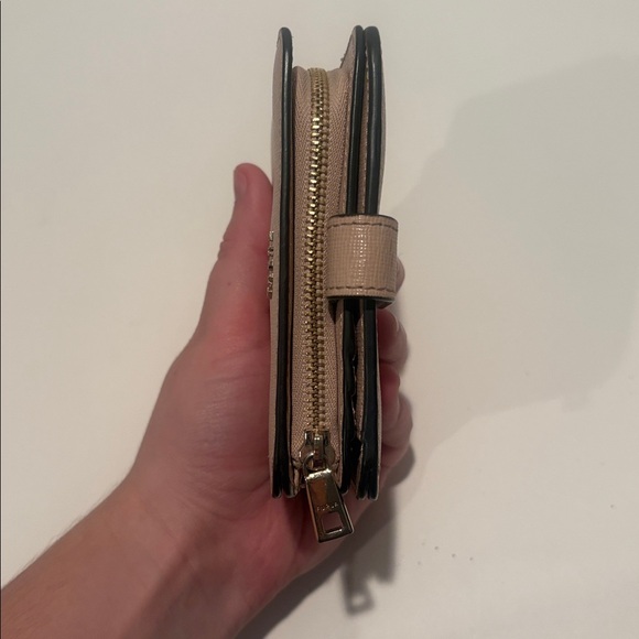 Furla leather tan small zip around and snap wallet - Picture 4 of 9